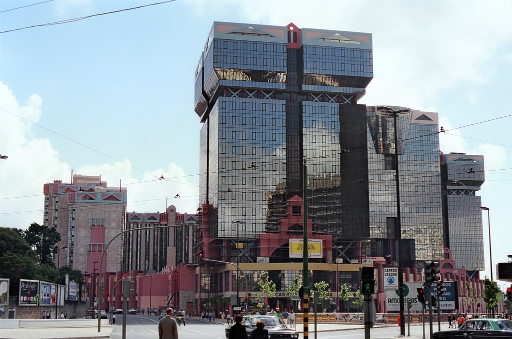 Arhitectura contemporana pe strazile din Lisabona 2022